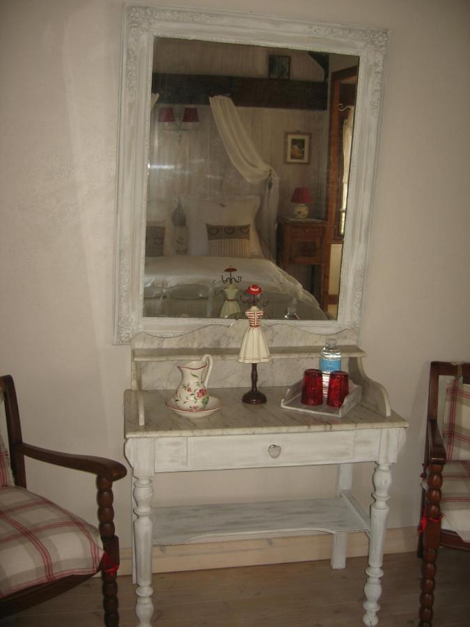 La Roseraie Trizay Buitenkant foto